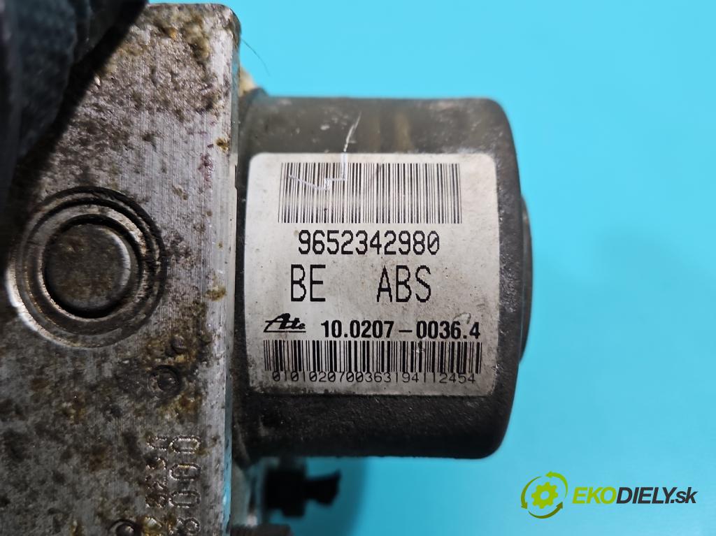 Peugeot 206 1.1 60 HP manual 44 kW 1124 cm3 5- čerpadlo abs 9652342980 (Pumpa ABS)