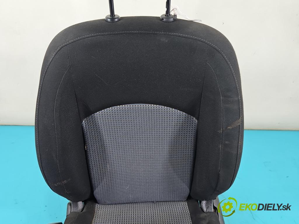 Peugeot 206 1.1 60 HP manual 44 kW 1124 cm3 5- Sedačka ľavý  (Sedadlo)