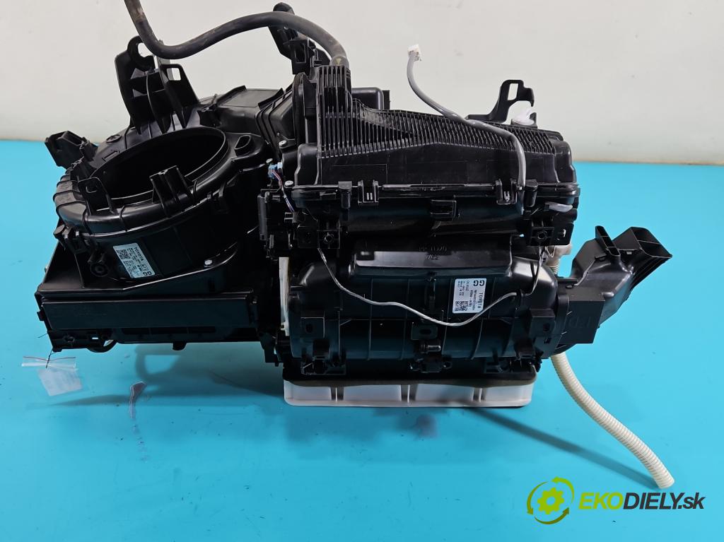 Toyota Auris II 2012-2018 1.6 16V 132 hp manual 97 kW 1598 cm3 5- radiátor 87050-05761 (Radiátory topení)