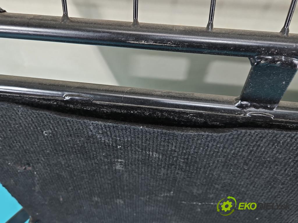 Toyota Auris II 2012-2018 1.6 16V 132 hp manual 97 kW 1598 cm3 5- Stěna: přepážka  (Interiér ostatní)