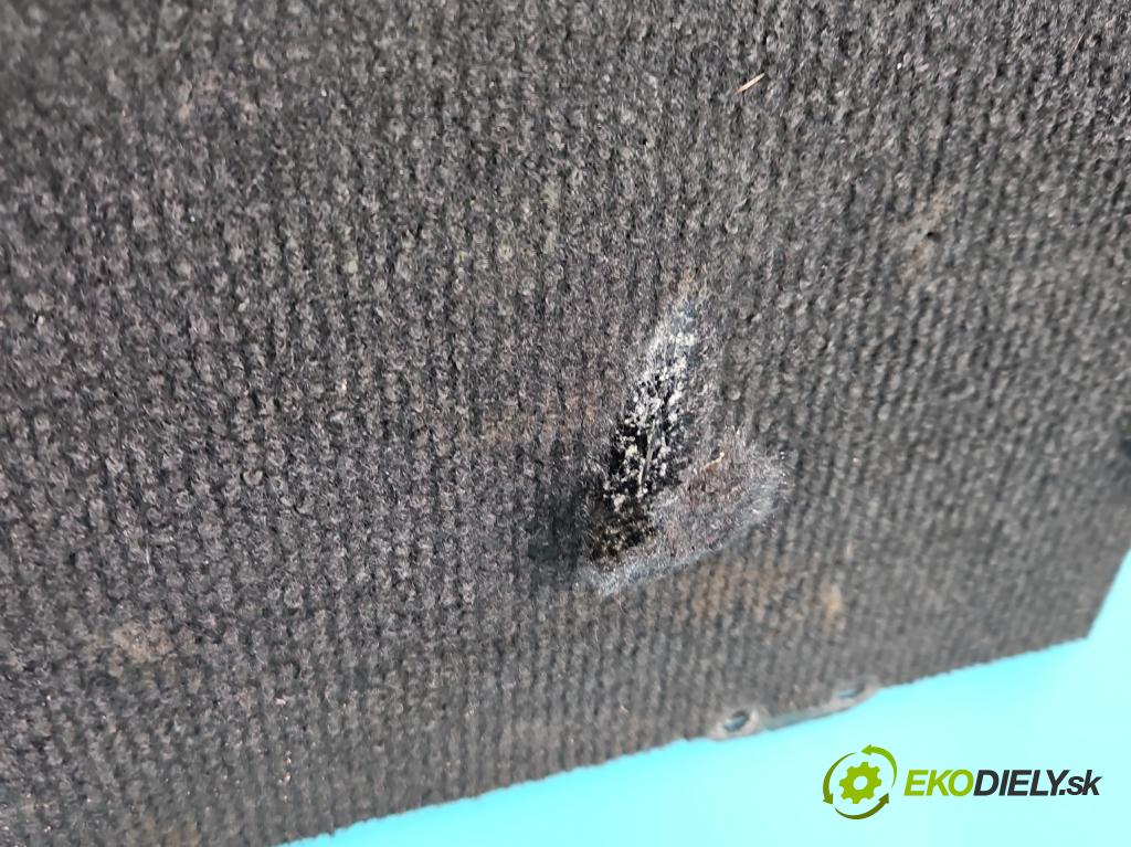 Toyota Auris II 2012-2018 1.6 16V 132 hp manual 97 kW 1598 cm3 5- Stěna: přepážka  (Interiér ostatní)