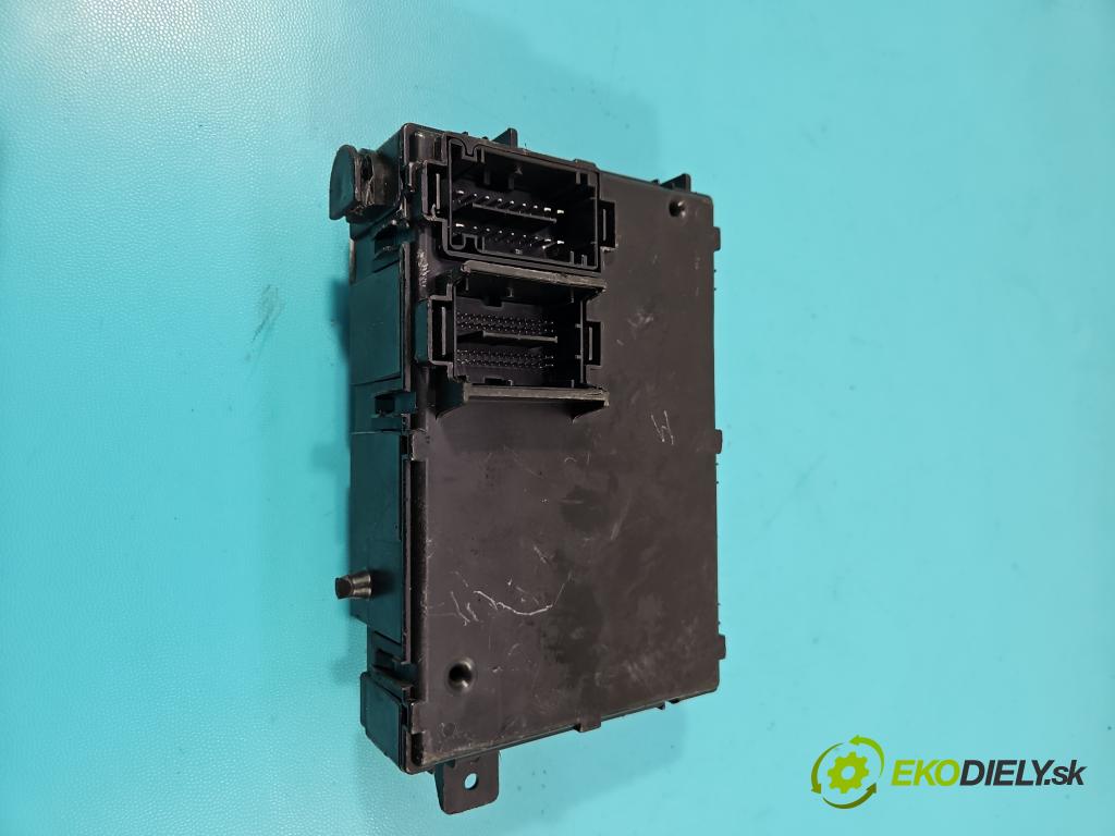 Opel Meriva B 2010-2017 1.7 cdti 110 HP manual 81 kW 1686 cm3 5- skrinka poistka 13349932 (Poistková skrinka)