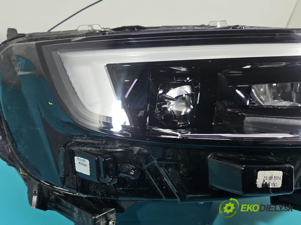 Opel Mokka B 2020 - 1.2 T 131 HP automatic 96 kW 1199 cm3 5- Reflektor: pravý 9866314980 (Svetlo predné pravé)