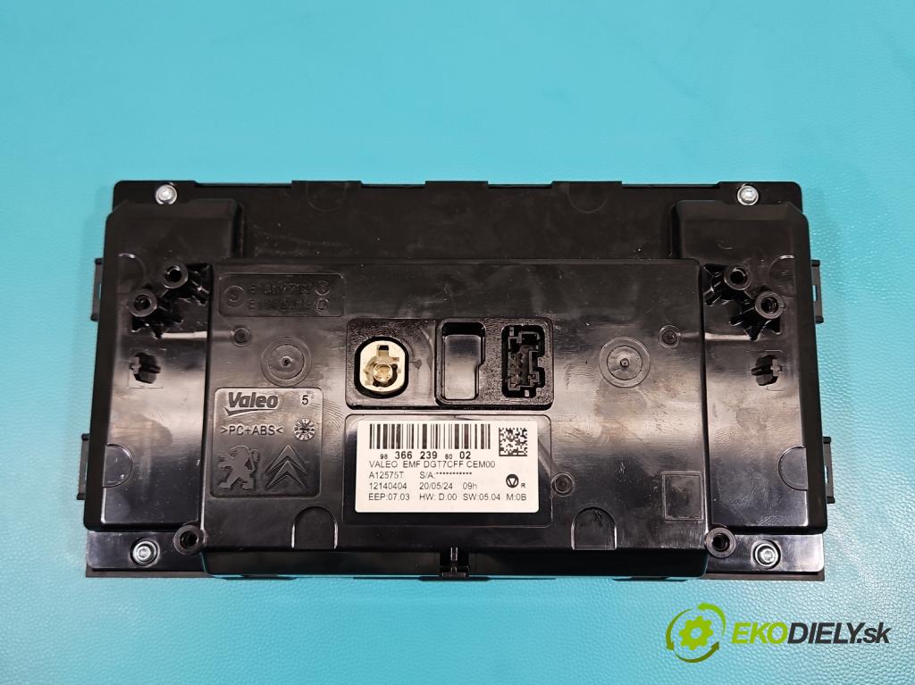 Opel Mokka B 2020 - 1.2 T 131 HP automatic 96 kW 1199 cm3 5- Zobrazit: 9836623980 (Prístrojová doska)