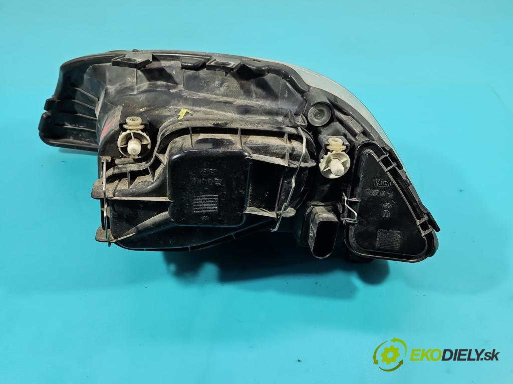 Seat Cordoba II 6L 2002-2008 1.4 16V 101 HP manual 74 kW 1390 cm3 4- Reflektor: pravý  (Svetlo predné pravé)