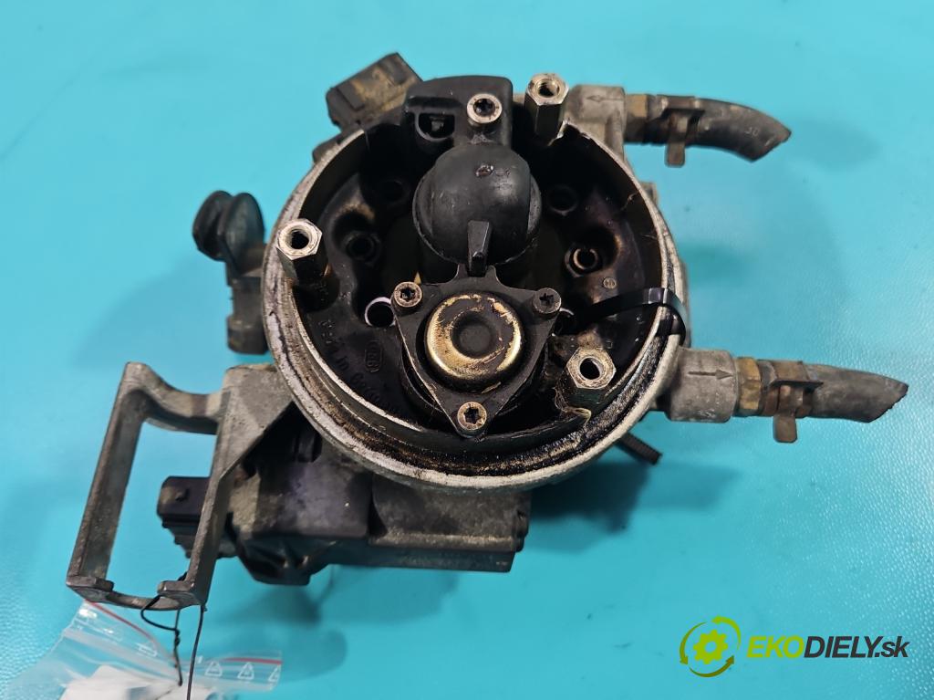 Vw Golf III 1991-1998 1.6 75 HP manual 55 kW 1598 cm3 5- vstrekovač 0132008601 (Karburátor)