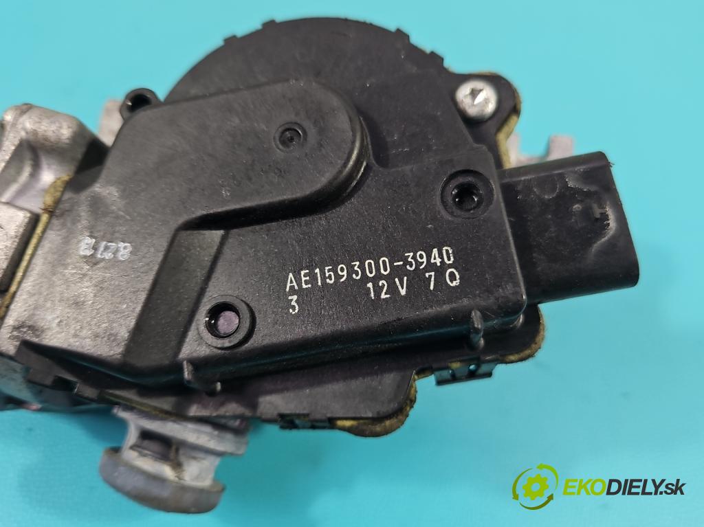 Bmw X5 F15 2013-2018 3.0 306KM automatic 225 kW 2979 cm3 5- motor stěračů přední AE159300-3940