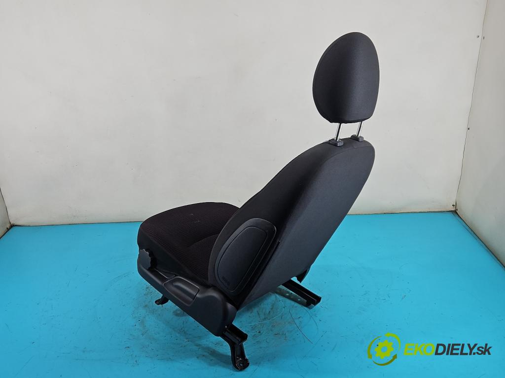 Mitsubishi Space Star II 2012-2020 1.2 80 HP manual 59 kW 1193 cm3 5- Sedačka ľavý  (Sedadlo)