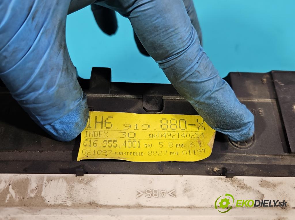 Vw Golf III 1991-1998 1.8 75 HP manual 55 kW 1781 cm3 5- prístrojovka/ budíky 1H6919880 (Prístrojová doska)