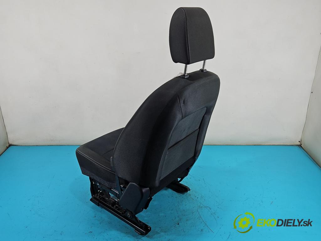 Nissan Qashqai I J10 2006-2013 2.0 16V 141 HP manual 104 kW 1997 cm3 5- Sedačka pravý  (Sedadlo)