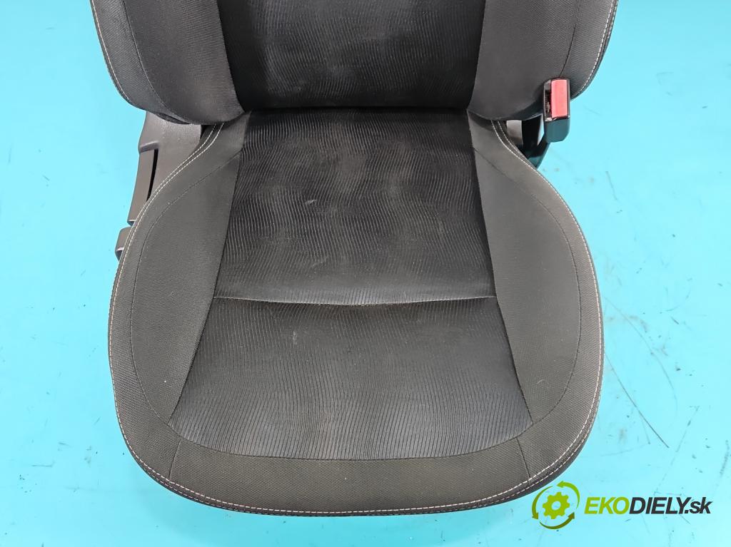 Nissan Qashqai I J10 2006-2013 2.0 16V 141 HP manual 104 kW 1997 cm3 5- Sedačka pravý  (Sedadlo)