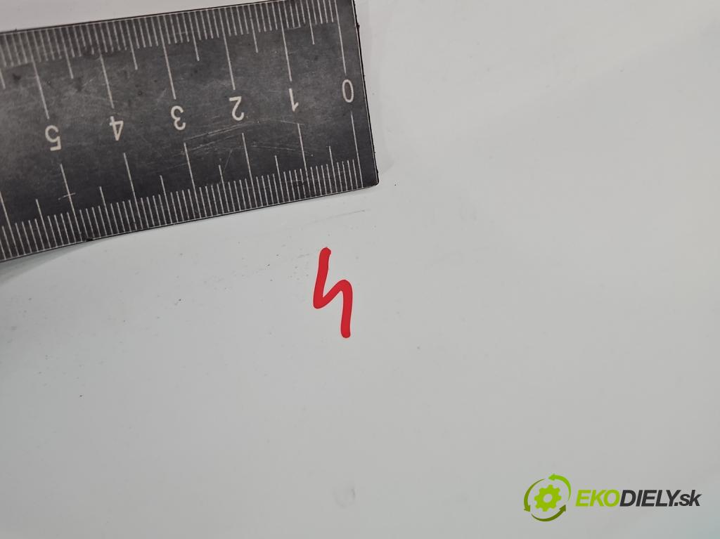 Hyundai i20 II 2014 -2020 1.2 16V 84KM manual 61.8 kW 1248 cm3 5- dvere zadné ľavé  (Kľučka dverí ostatné)