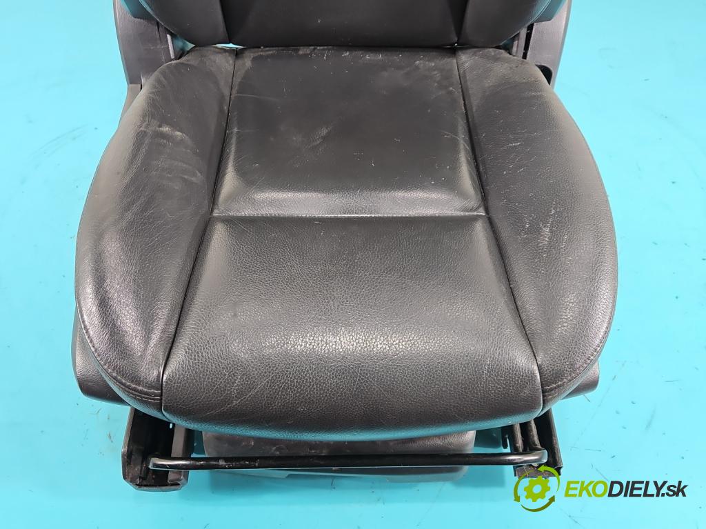 Chevrolet Captiva 2.0 VCDI 150 HP automatic 110 kW 1991 cm3 5- Sedačka pravý  (Sedadlo)