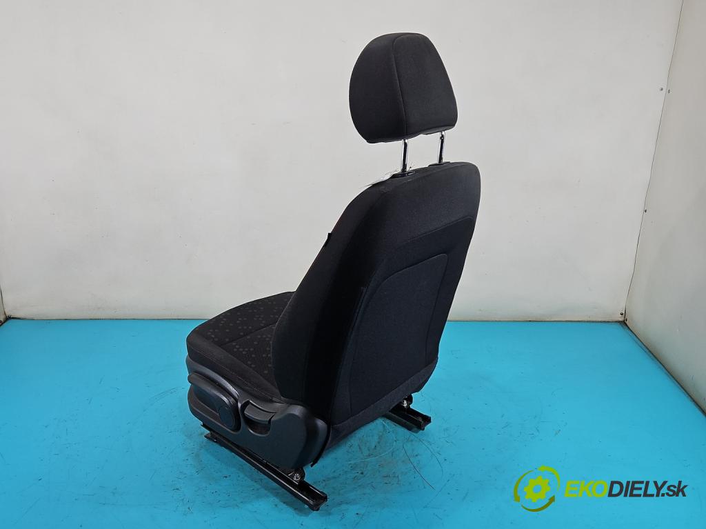 Hyundai i20 II 2014 -2020 1.2 16V 84KM manual 61,8 kW 1248 cm3 5- Sedačka ľavý (Sedadlo)