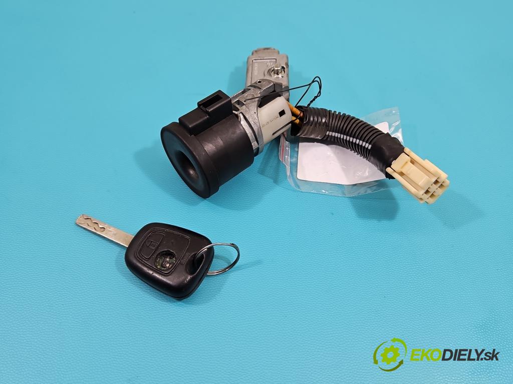 Toyota Aygo 2005-2014 1.0 VVti: 68 HP manual 50 kW 998 cm3 3- Spínačka  (Spínacia skrinka)