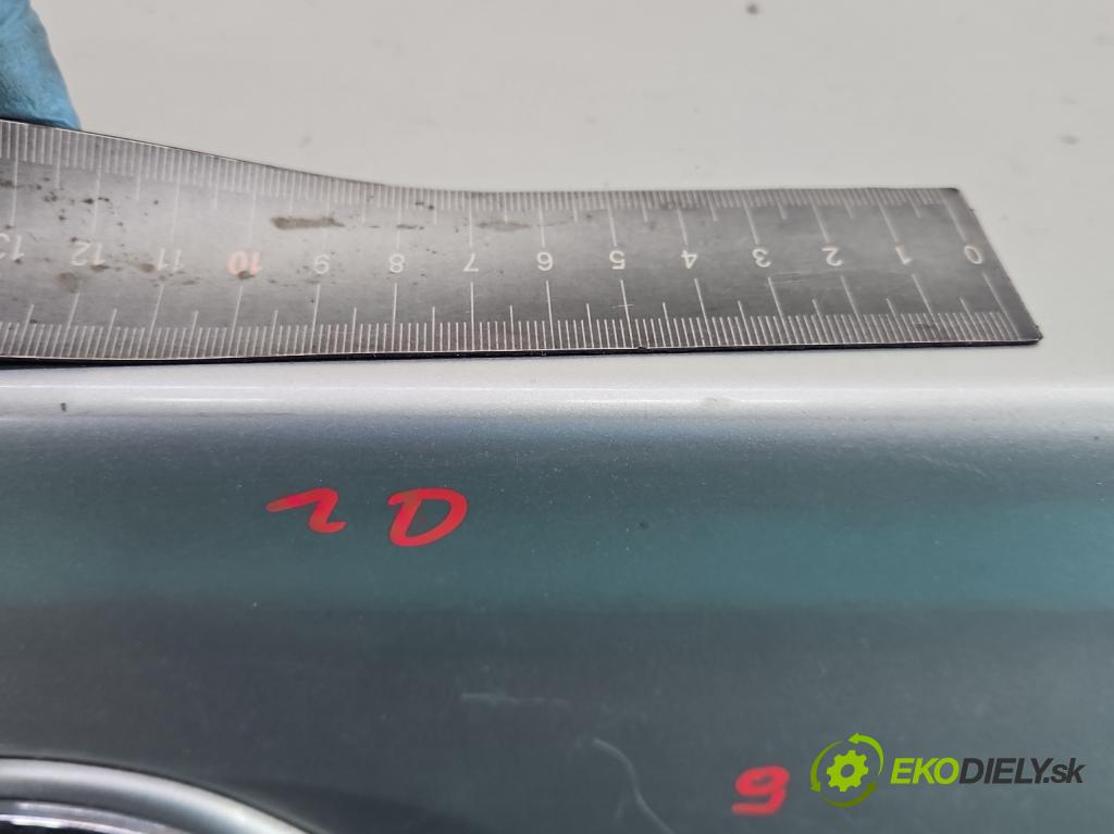 Toyota Corolla E12 2001-2009 2.0 D4D 110 hp manual 81 kW 1975 cm3 4- zadní kufrové dveře  (Zadní kapota (kufr))