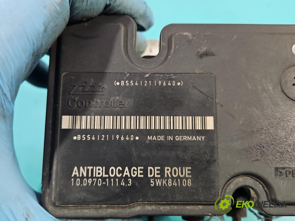 Peugeot 206 1.1 60 HP manual 44 kW 1124 cm3 3- čerpadlo abs 9652342980 (Pumpa ABS)