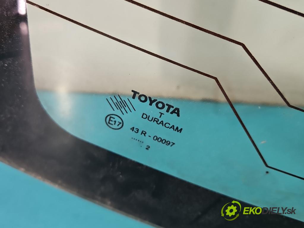 Toyota Corolla E12 2001-2009 2.0 D4D 110 HP manual 81 kW 1975 cm3 4- sklo zadná  (Sklo zadné)