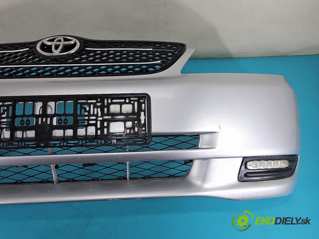 Toyota Corolla E12 2001-2009 2.0 D4D 110 hp manual 81 kW 1975 cm3 4- nárazník přední  (Klika dveří ostatní)