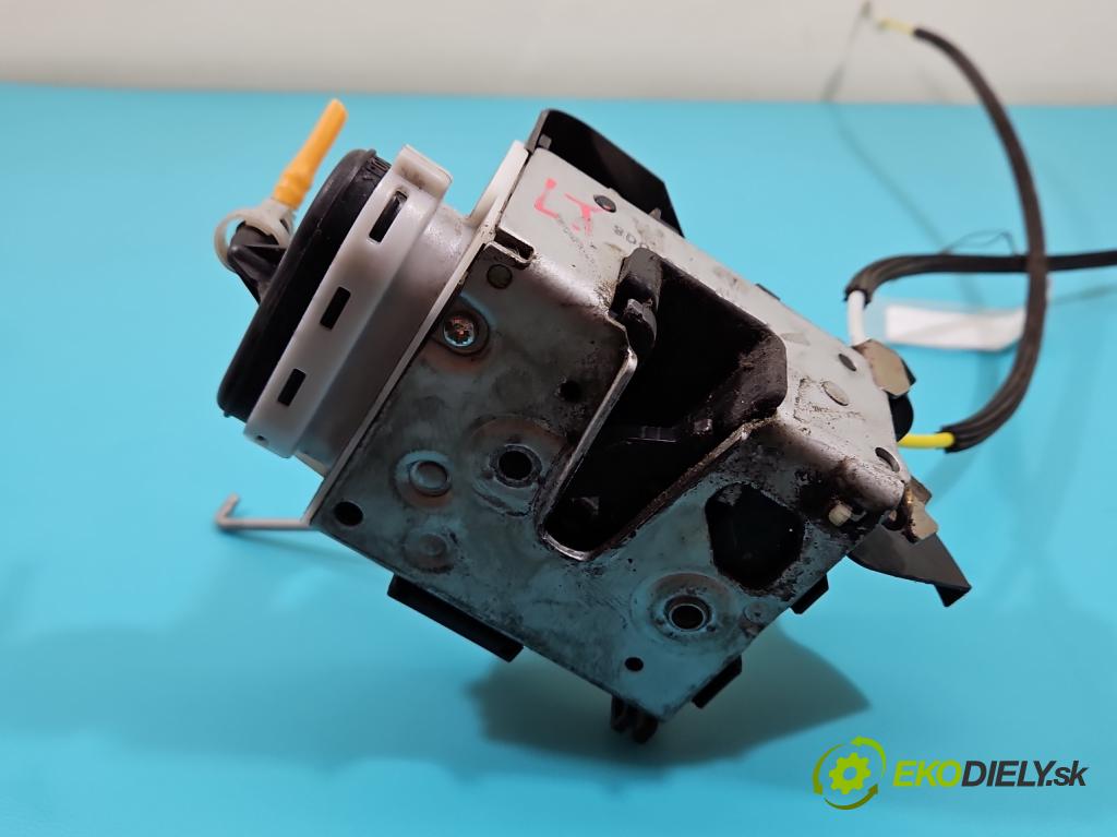 Audi A4 B5 1994-2001 1.9 tdi 110 hp manual 81 kW 1896 cm3 5- zámek zadní levý 8D0839015A