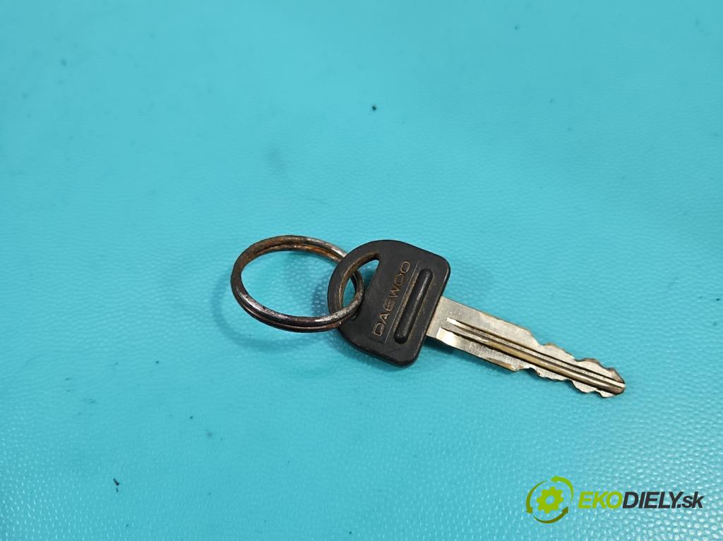 Daewoo Tico 0.8 plyn: 41 hp manual 30 kW 796 cm3 5- spínací skříňka  (Spínací skříňka)