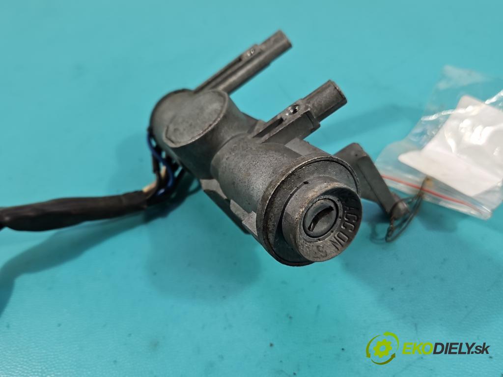 Daewoo Tico 0.8 plyn: 41 hp manual 30 kW 796 cm3 5- spínací skříňka  (Spínací skříňka)