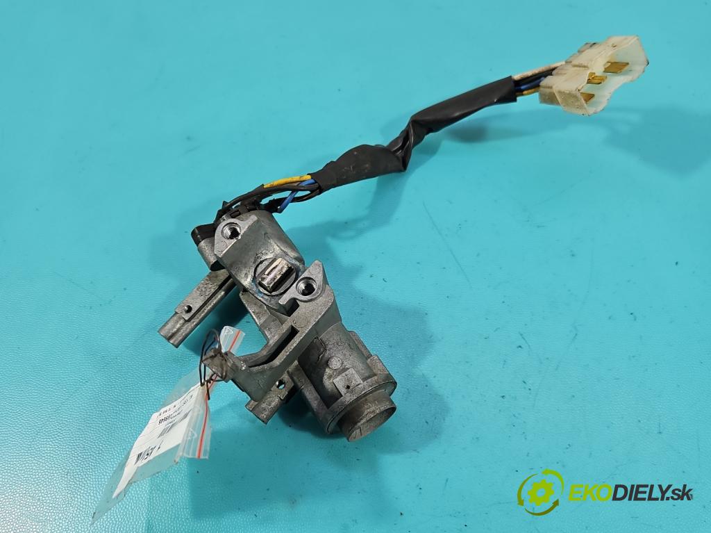 Daewoo Tico 0.8 plyn: 41 hp manual 30 kW 796 cm3 5- spínací skříňka  (Spínací skříňka)