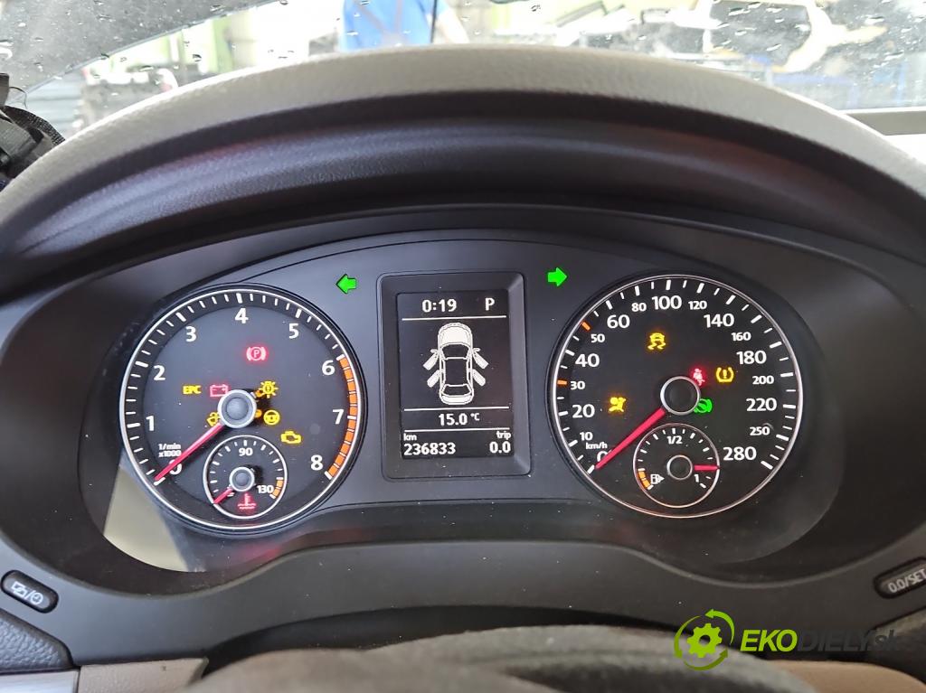 Vw Jetta VI 2010-2018 1.4 TSI 122 HP automatic 90 kW 1390 cm3 4- prístrojovka/ budíky 5C6920872 (Prístrojová doska)