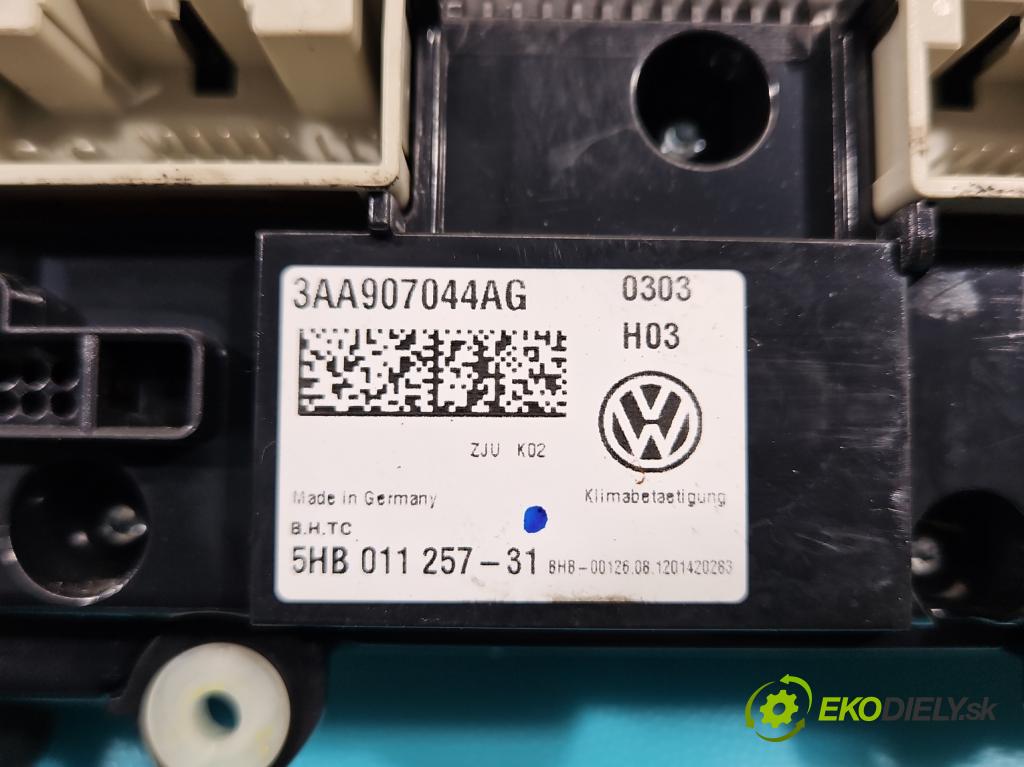 Vw Jetta VI 2010-2018 1.4 TSI 122 HP automatic 90 kW 1390 cm3 4- panel kúrenia 3AA907044AG