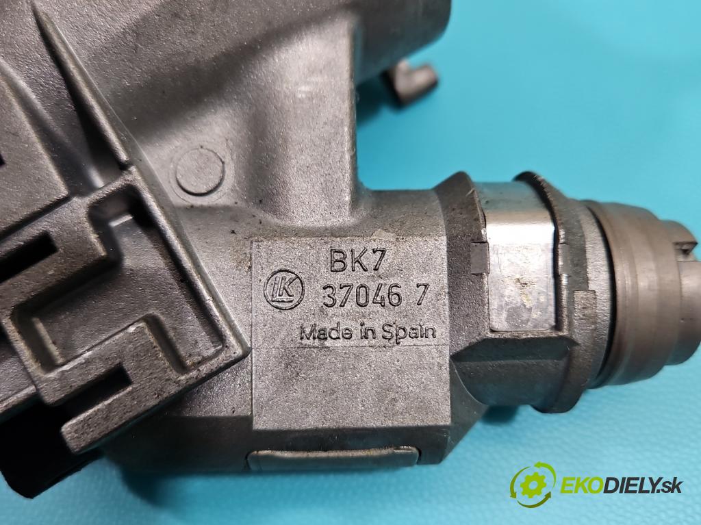 Seat Arosa 1.0 mpi 50KM manual 37 kW 999 cm3 3- Spínačka 357905851F (Spínacia skrinka)