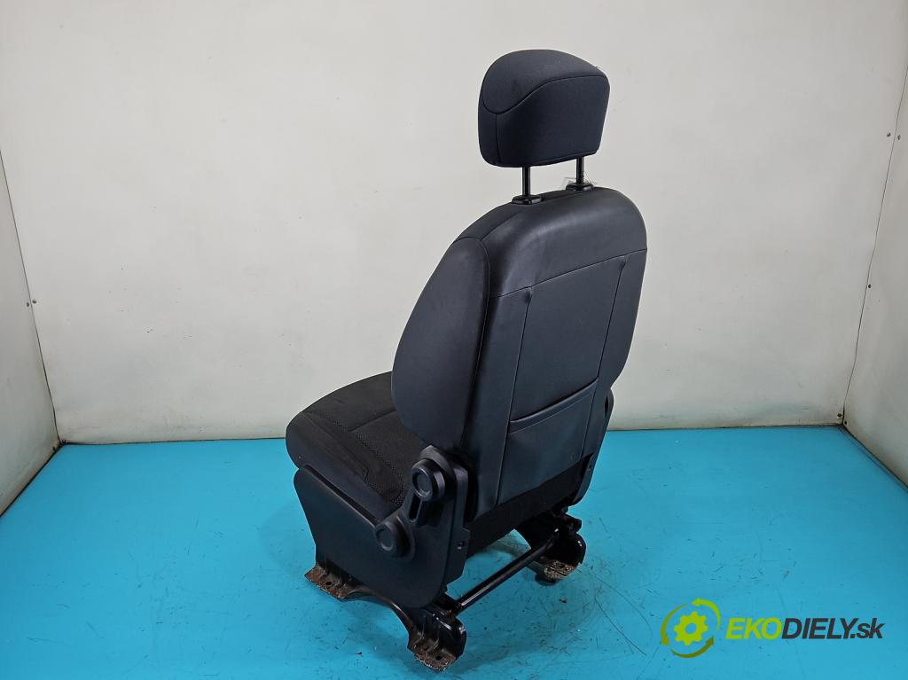 Peugeot Partner II 2008-2018 1.6 hdi 90 HP manual 66,2 kW 1560 cm3 5- Sedačka ľavý  (Sedadlo)
