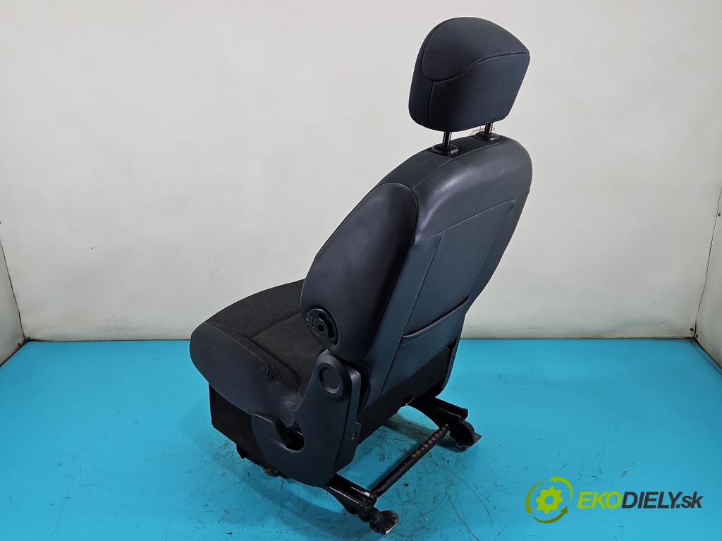 Peugeot Partner II 2008-2018 1.6 hdi 90 HP manual 66,2 kW 1560 cm3 5- Sedačka pravý  (Sedadlo)