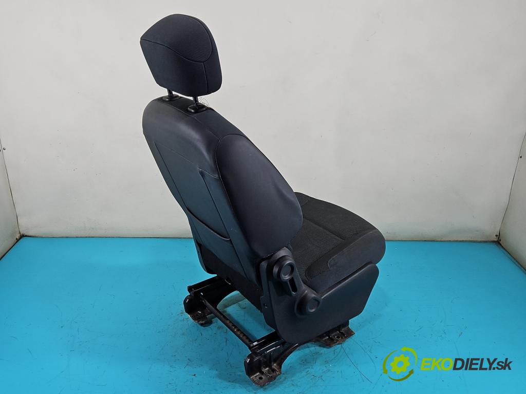 Peugeot Partner II 2008-2018 1.6 hdi 90 HP manual 66,2 kW 1560 cm3 5- Sedačka pravý  (Sedadlo)