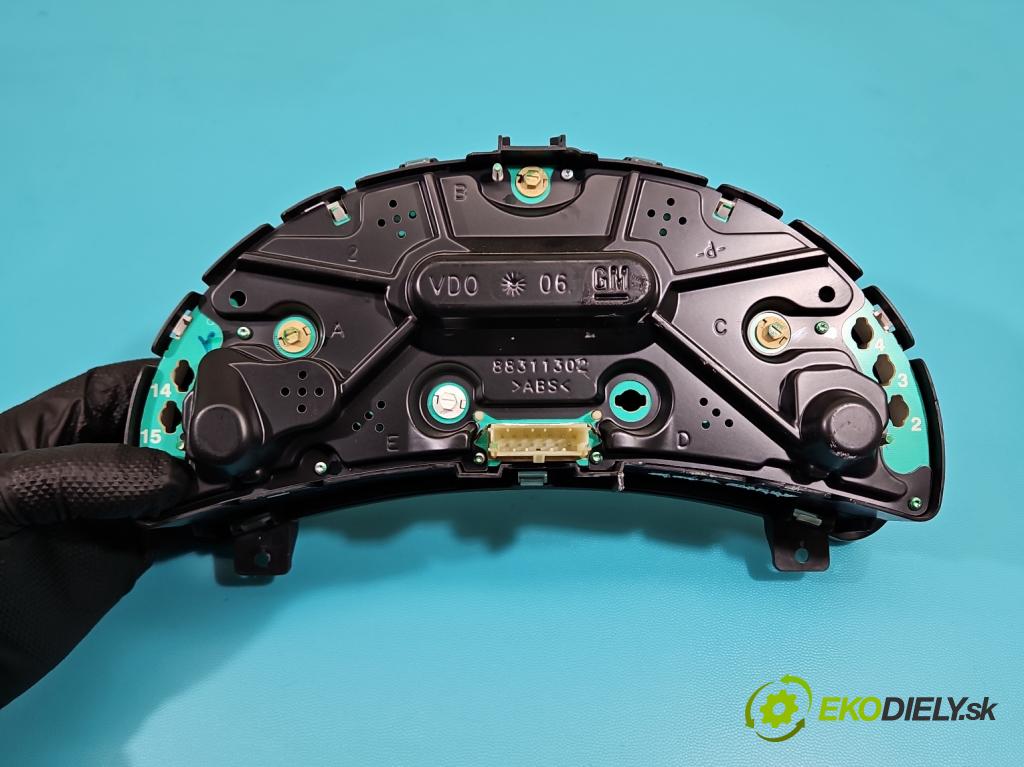 Opel Corsa C 2000-2006 1.0 12V 60 HP manual 44 kW 998 cm3 3- riadiaca jednotka motora 0261208393