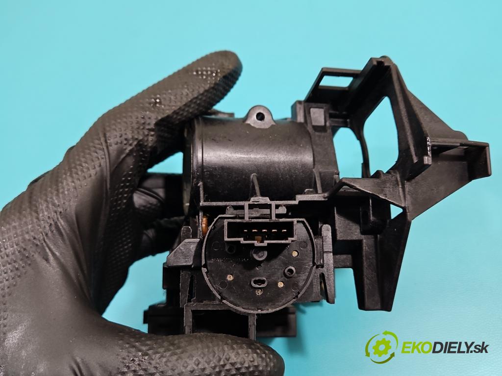Opel Corsa C 2000-2006 1.0 12V 60 HP manual 44 kW 998 cm3 3- riadiaca jednotka motora 0261208393