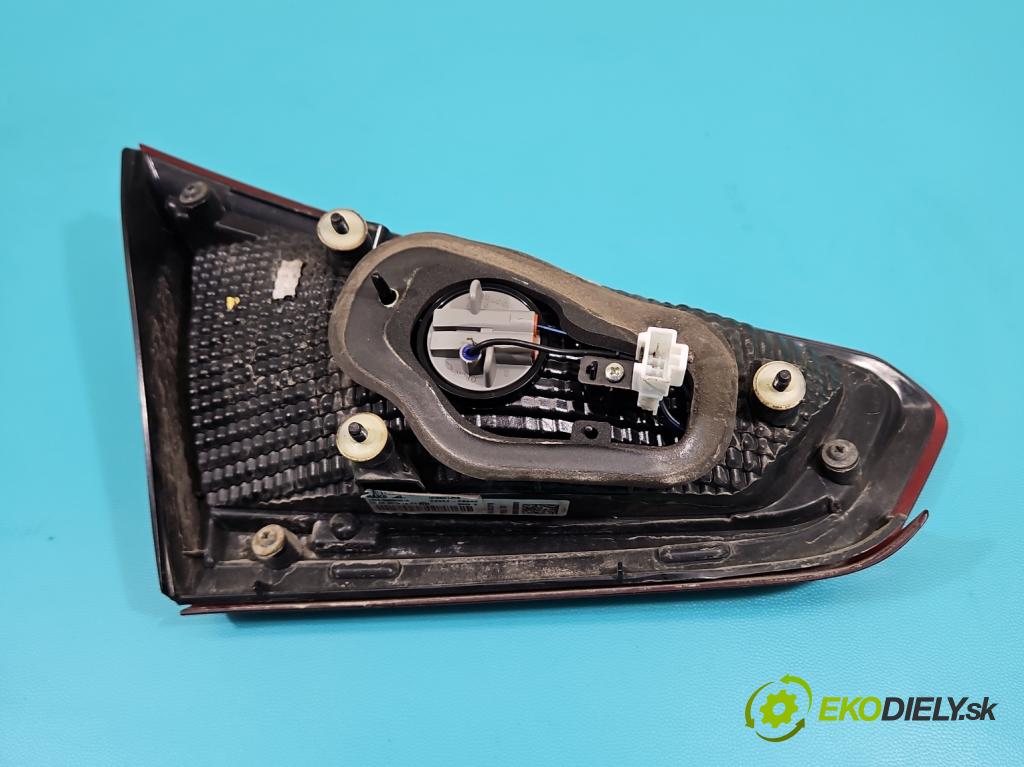 Hyundai i20 II 2014 -2020 1.2 16V 84KM manual 61.8 kW 1248 cm3 5- svetlo / reflektor zadné pravé 92404-C8600 (Kľučka dverí ostatné)