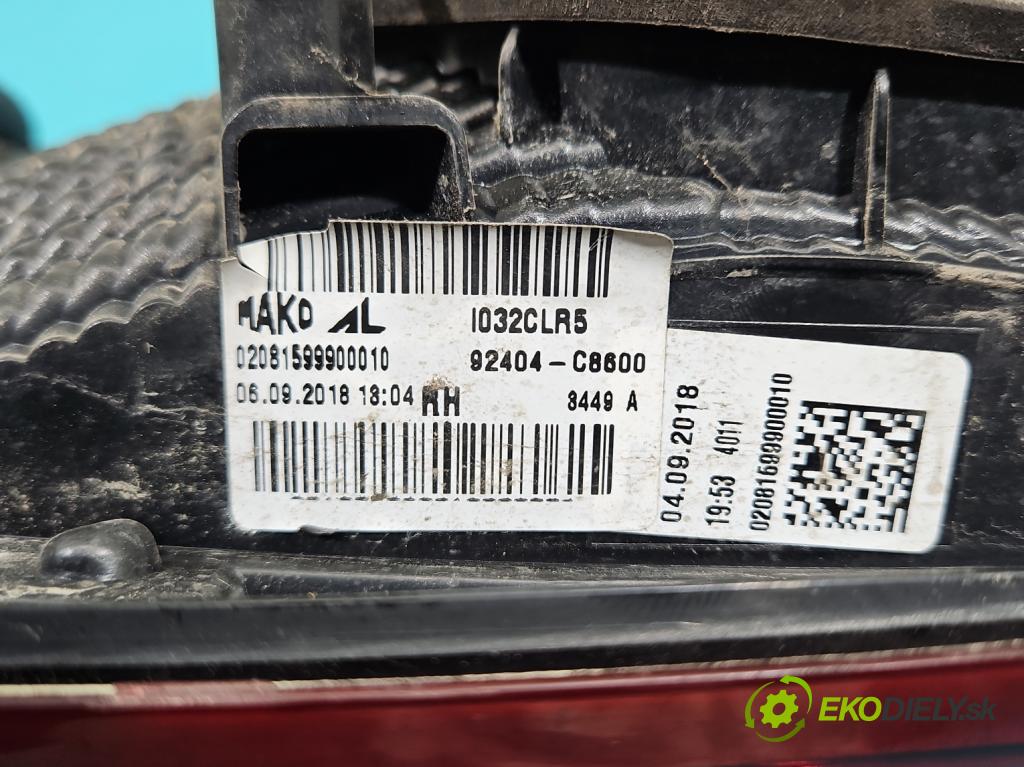 Hyundai i20 II 2014 -2020 1.2 16V 84KM manual 61.8 kW 1248 cm3 5- svetlo / reflektor zadné pravé 92404-C8600 (Kľučka dverí ostatné)