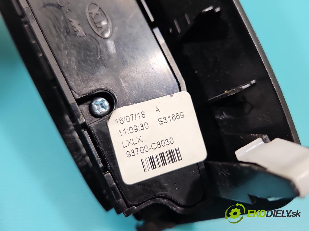 Hyundai i20 II 2014 -2020 1.2 16V 84KM manual 61,8 kW 1248 cm3 5- Zobrazit: 93700-C8030 (Prístrojová doska)