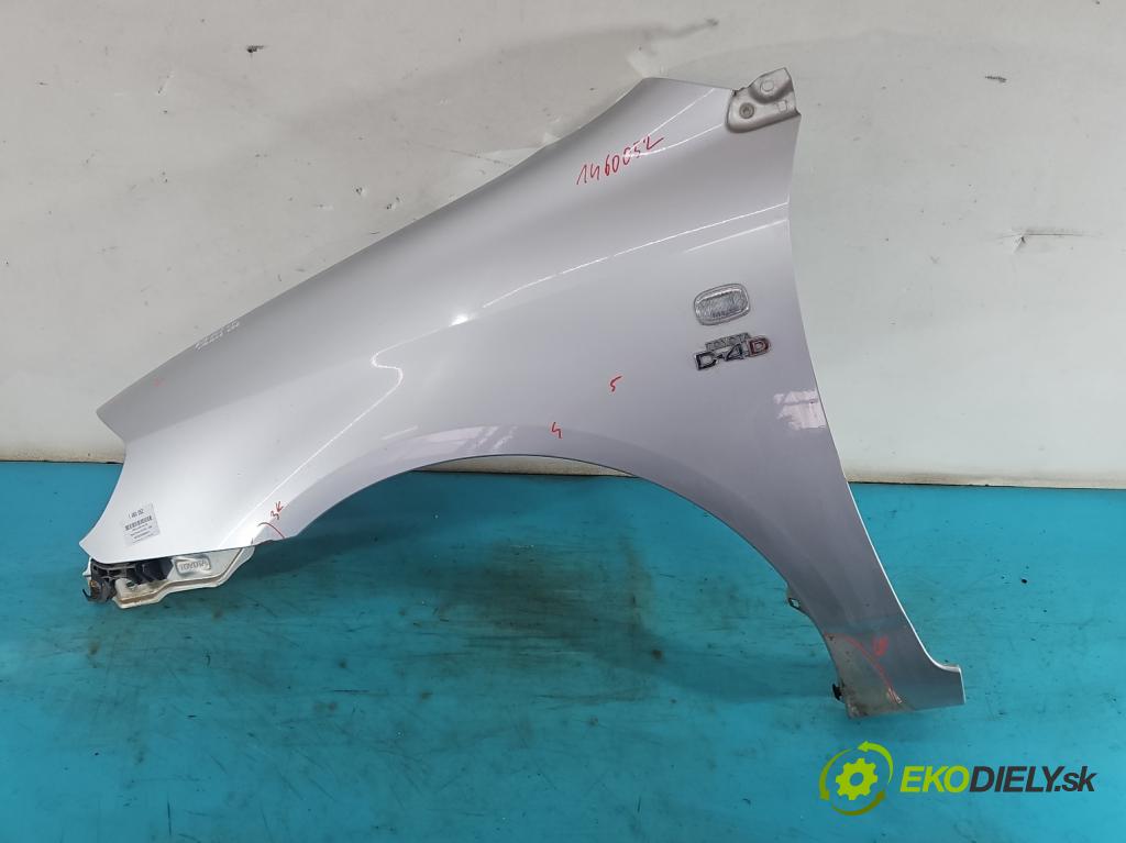 Toyota Corolla E12 2001-2009 2.0 D4D 110 hp manual 81 kW 1975 cm3 4- blatnik přední levý  (Levý přední blatník)