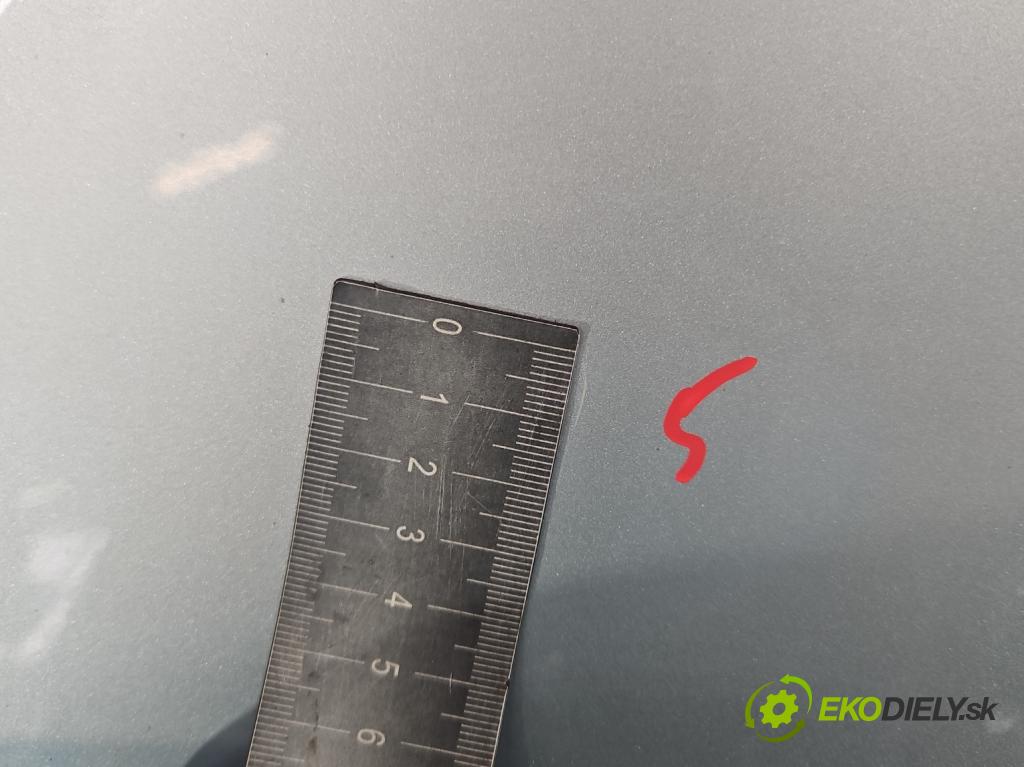 Toyota Corolla E12 2001-2009 2.0 D4D 110 hp manual 81 kW 1975 cm3 4- blatnik přední levý  (Levý přední blatník)