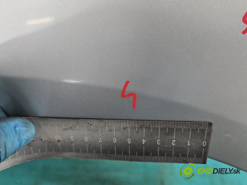 Toyota Corolla E12 2001-2009 2.0 D4D 110 hp manual 81 kW 1975 cm3 4- blatnik přední levý  (Levý přední blatník)