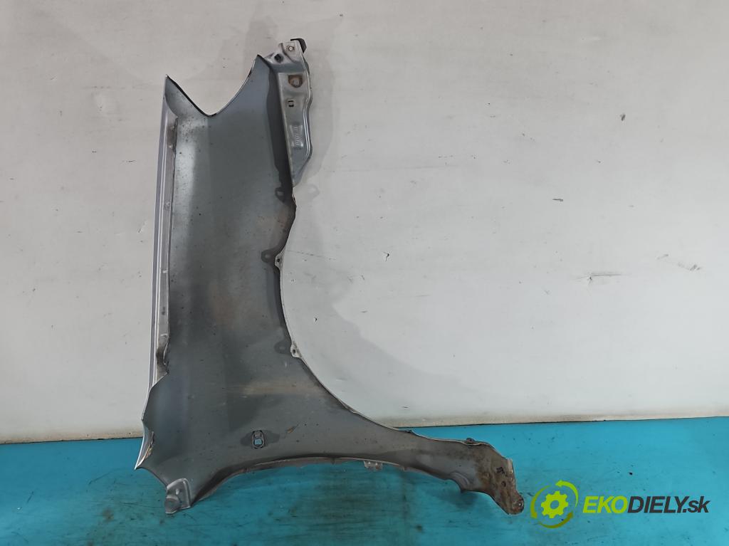 Toyota Corolla E12 2001-2009 2.0 D4D 110 hp manual 81 kW 1975 cm3 4- blatnik přední levý  (Levý přední blatník)