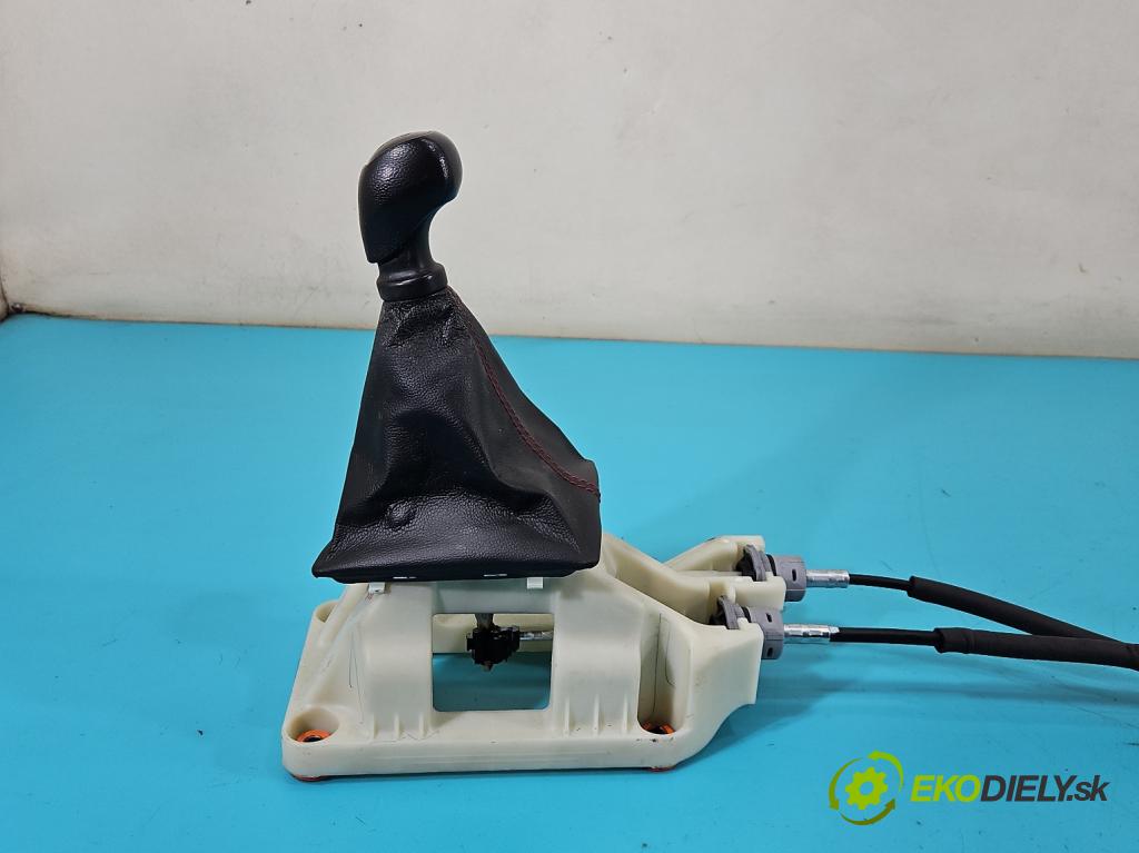 Hyundai i20 II 2014 -2020 1.2 16V 84KM manual 61,8 kW 1248 cm3 5- Páka: Změny: stupeň,rýchlosť  (Rýchlostná páka (kulisa))