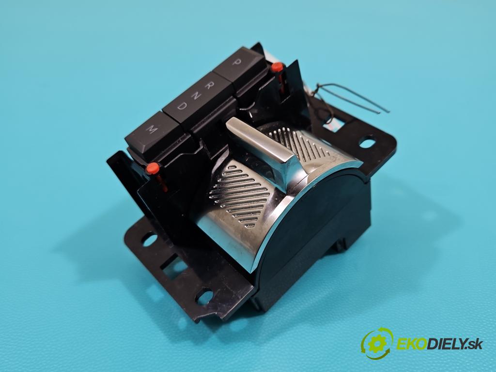 Opel Mokka B 2020 - 1.2 T 131 HP automatic 96 kW 1199 cm3 5- Páka: Změny: stupeň,rýchlosť 98440959ZD (Rýchlostná páka (kulisa))