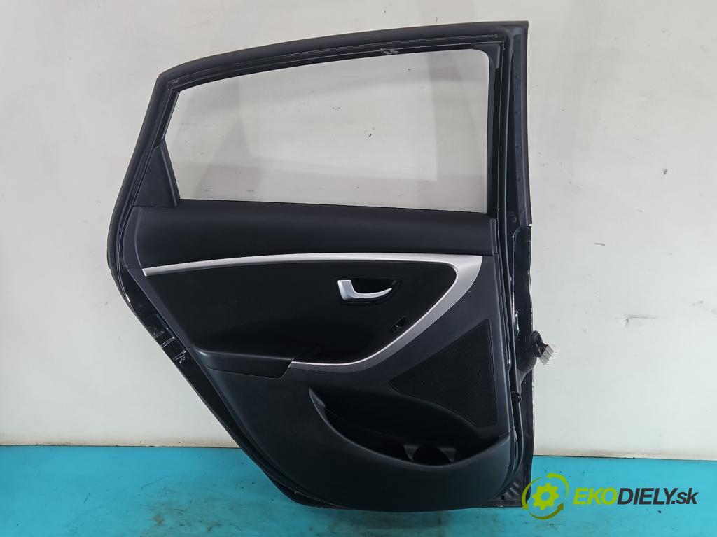 Hyundai I30 II 2012-2016 1.4 crdi 90 hp manual 66 kW 1396 cm3 5- dveře zadní levé  (Klika dveří ostatní)