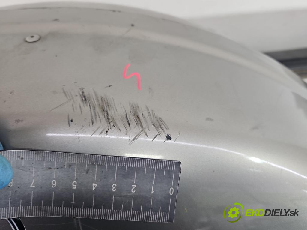 Opel Frontera B 1998-2004 2.2 16V 136hp manual 100 kW 2198 cm3 5- zadní kufrové dveře  (Zadní kapota (kufr))