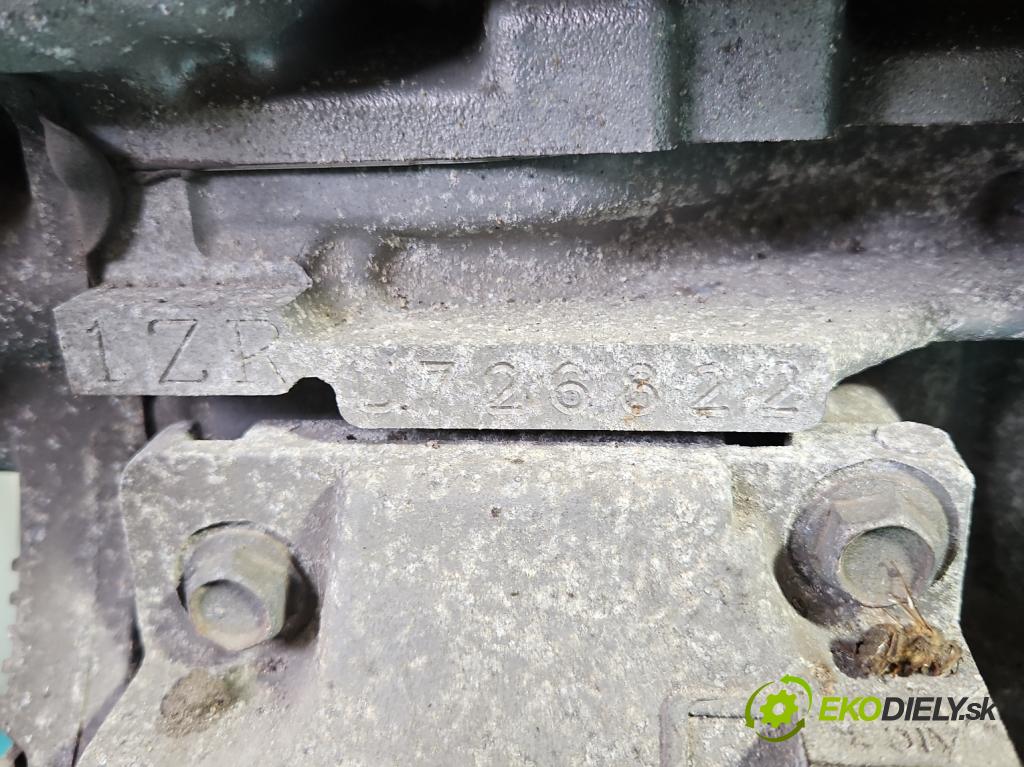Toyota Auris II 2012-2018 1.6 16V 132 HP manual 97 kW 1598 cm3 5- motor benzín: 1ZR
