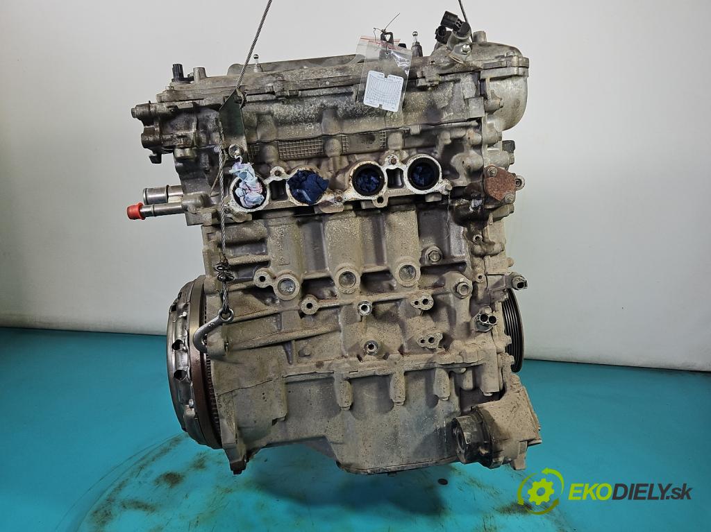 Toyota Auris II 2012-2018 1.6 16V 132 HP manual 97 kW 1598 cm3 5- motor benzín: 1ZR
