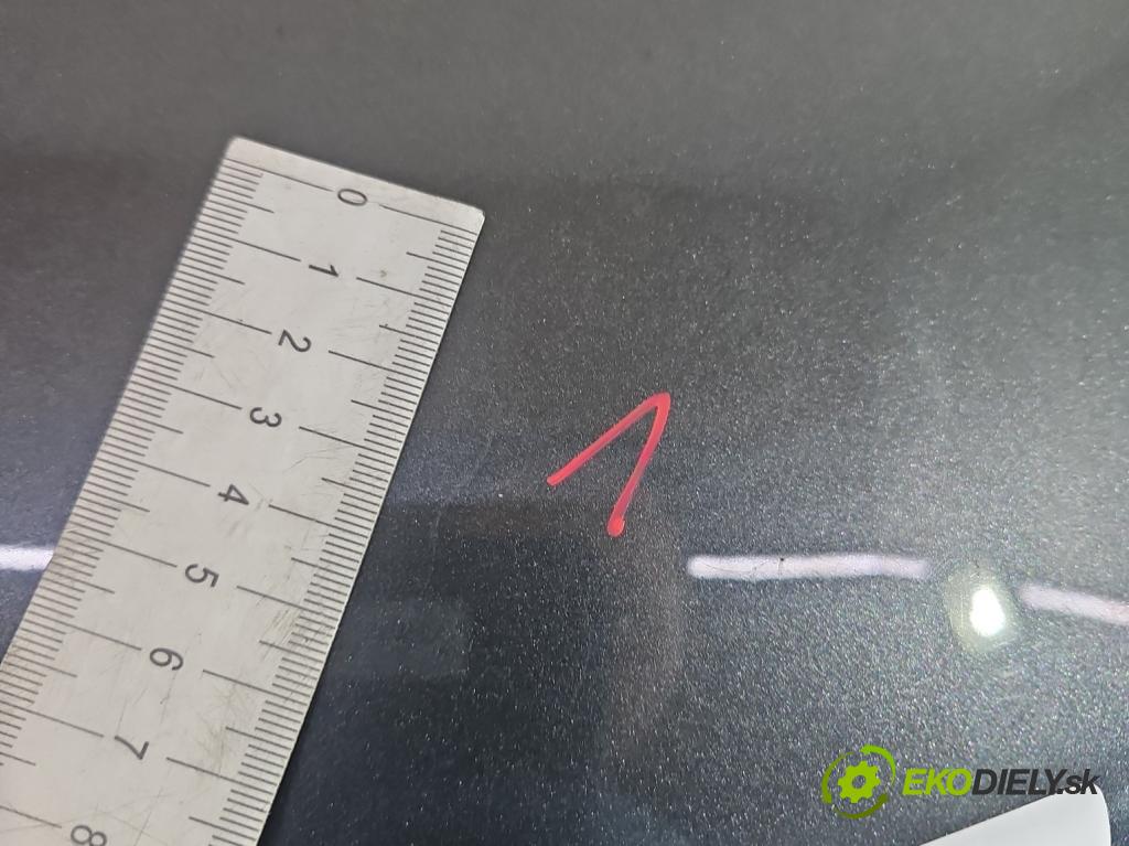 Audi A8 D3 2002-2009 3.0 tdi 211KM automatic 155 kW 2967 cm3 4- zadní kufrové dveře  (Zadní kapota (kufr))