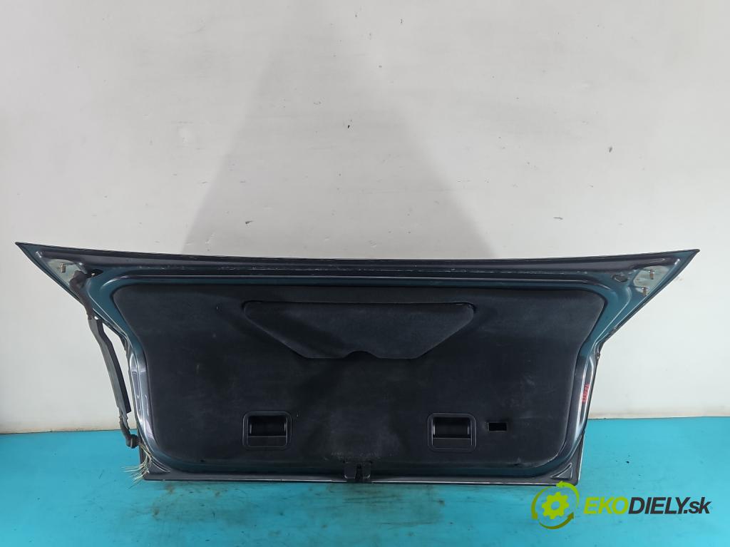 Audi A8 D3 2002-2009 3.0 tdi 211KM automatic 155 kW 2967 cm3 4- zadní kufrové dveře  (Zadní kapota (kufr))